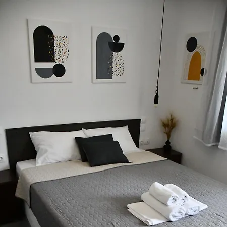 Heliofos Apartmán *