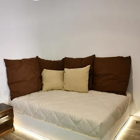 Heliofos Apartment *